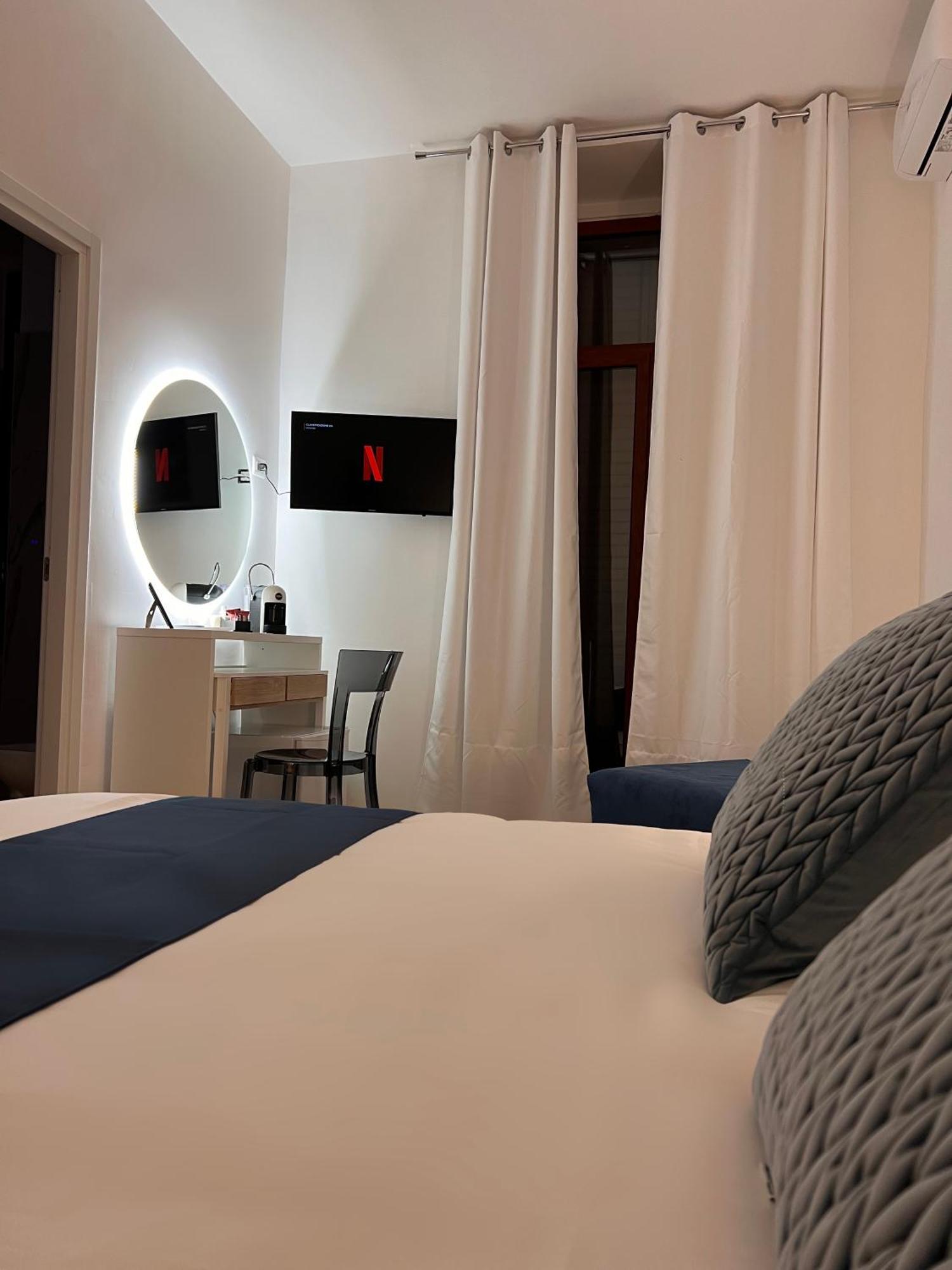 Astorya E' Napoli Hotel Ngoại thất bức ảnh